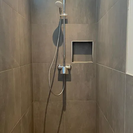 A & B Und -zimmervermietung * Tornesch