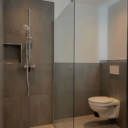 A & B Und -zimmervermietung