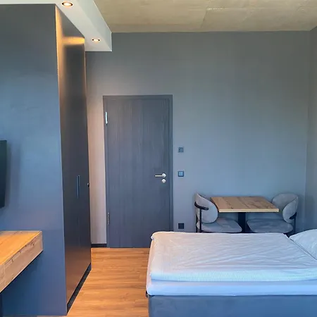 Apartment A & B Und -zimmervermietung Tornesch