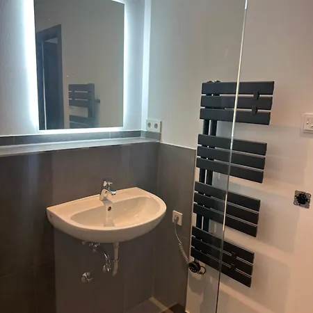 A & B Und -zimmervermietung Appartement *