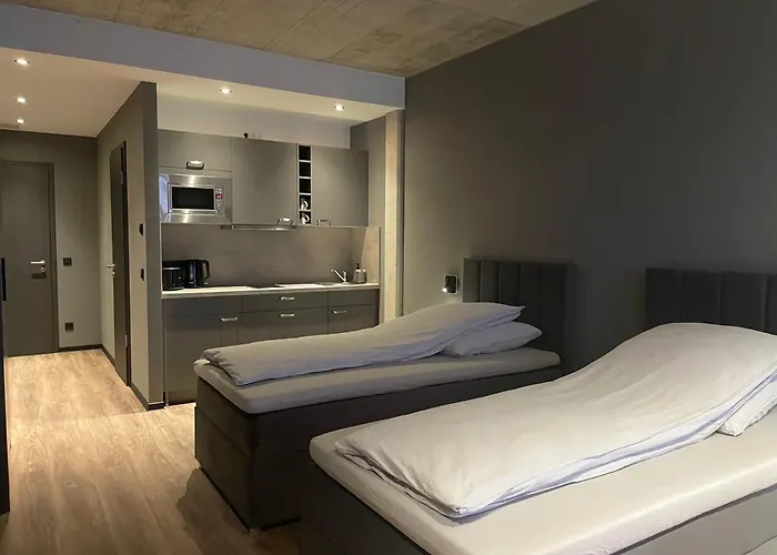 A & B Und -zimmervermietung *